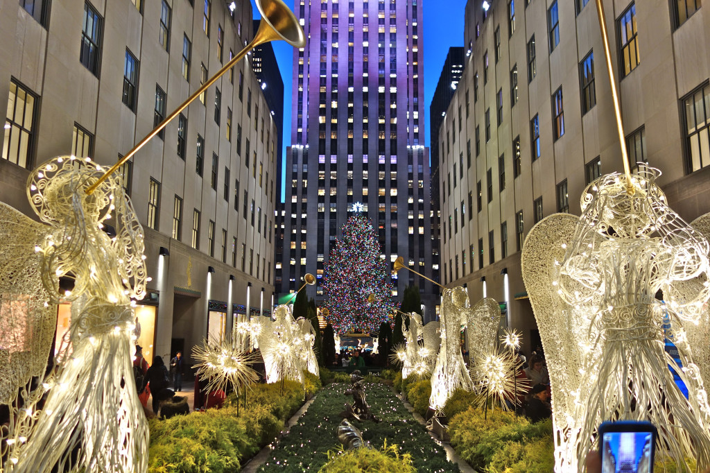 Herald angels at RockefellerCenter 12/2014