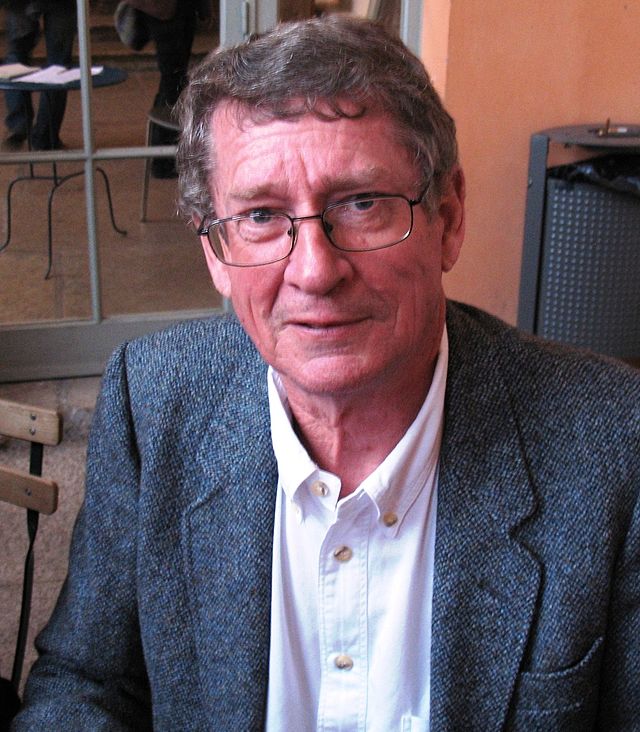 640px-André_Brink_Portrait